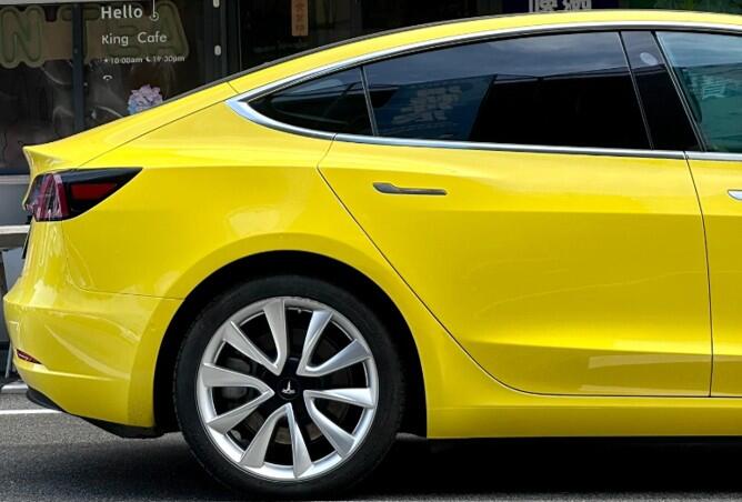 PET-Super Gloss Corn Yellow